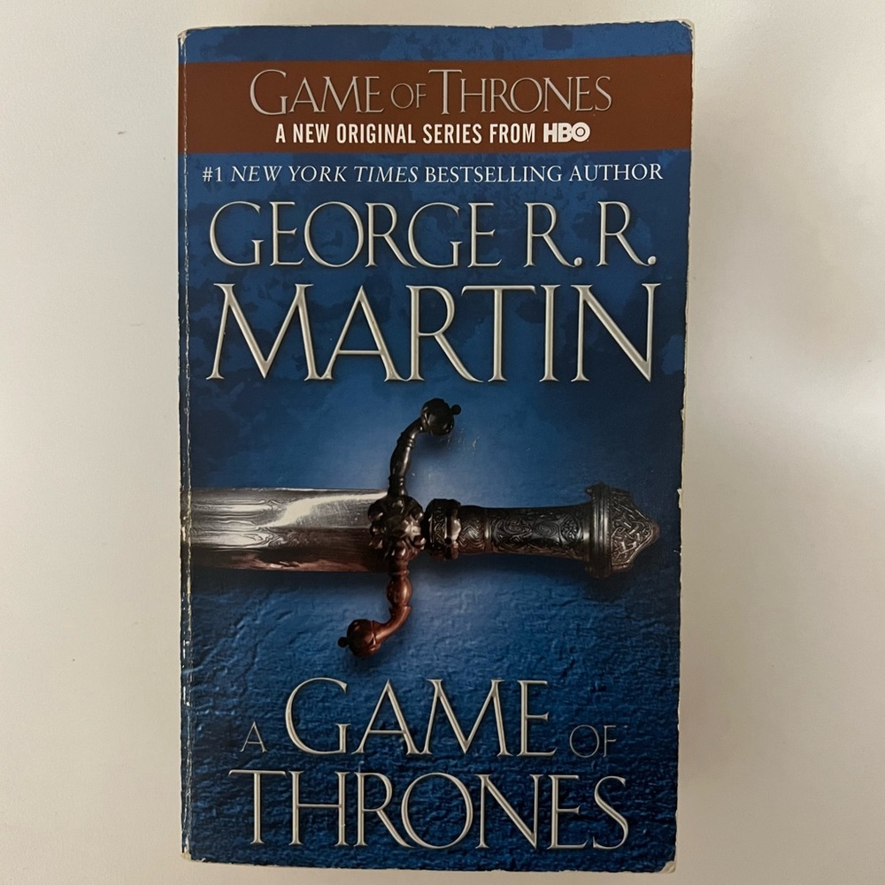 ❄️ 2/$10 or 3/$14 ❄️ A Game of Thrones by George R.R. Martin